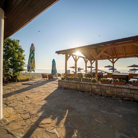 Hvd Viva Club Ultra All Inclusive - Private Beach & Free Parking Golden Sands Bagian luar foto