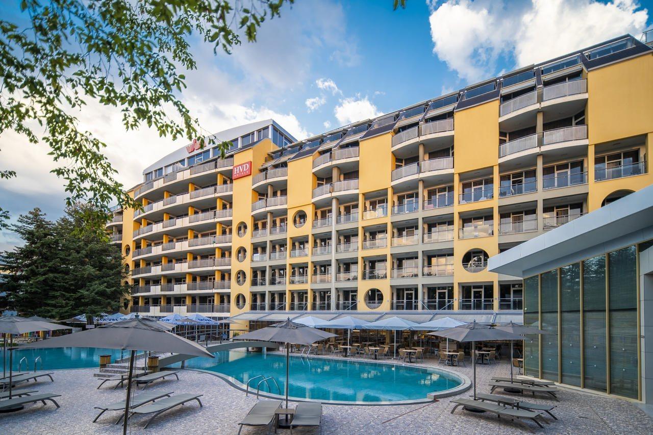 Hvd Viva Club Ultra All Inclusive - Private Beach & Free Parking Golden Sands Bagian luar foto