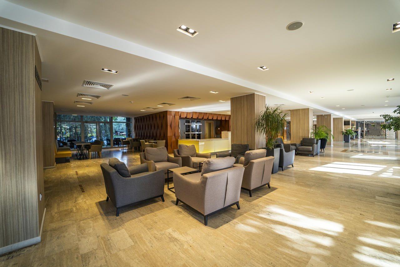 Hvd Viva Club Ultra All Inclusive - Private Beach & Free Parking Golden Sands Bagian luar foto