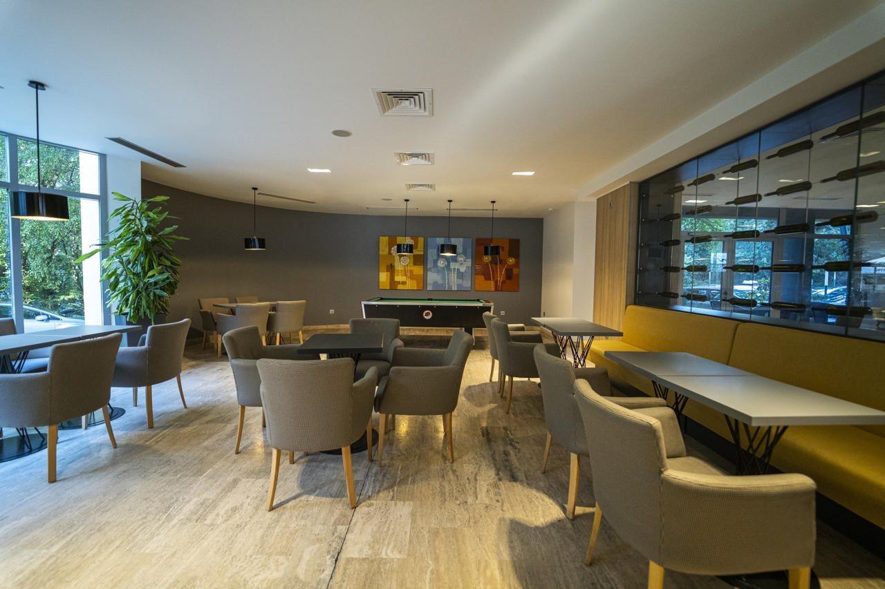 Hvd Viva Club Ultra All Inclusive - Private Beach & Free Parking Golden Sands Bagian luar foto